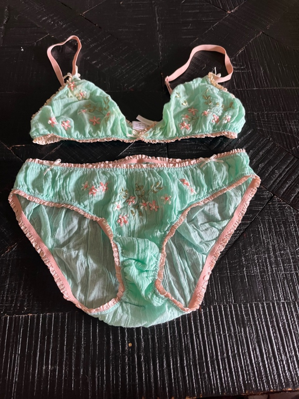 Accessorize Mint Green & Pink Floral Appliqué Bra and Panty Set Bra M Panty L